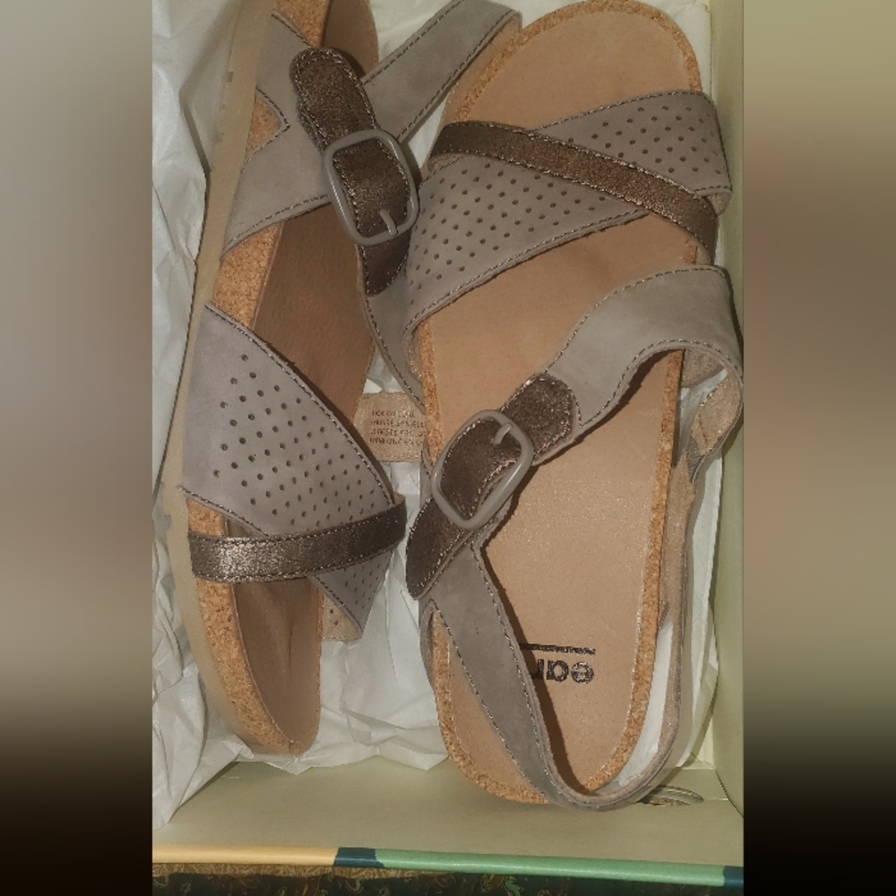 Earth Shoes Linden Laguna Womens